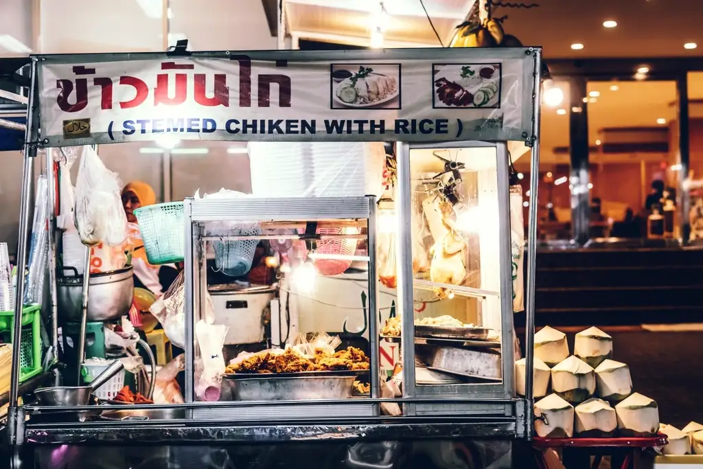 Eating in Bangkok without a guidebook